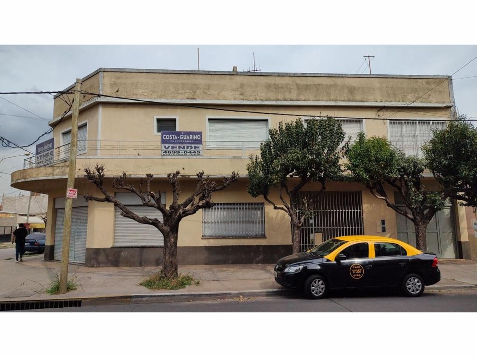 Casa en venta de 6 dormitorios c/ cochera en Lomas del Mirador — foto 3