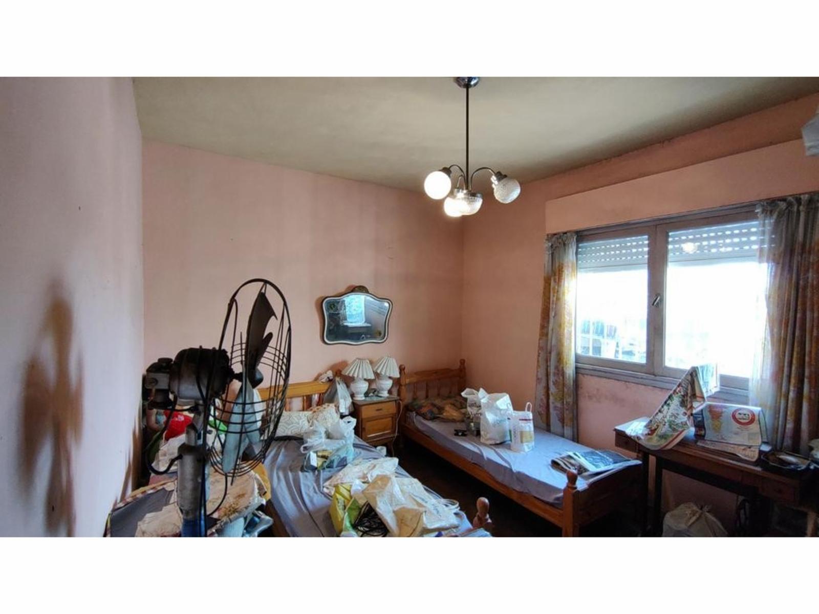 Casa en venta de 6 dormitorios c/ cochera en Lomas del Mirador — foto 7