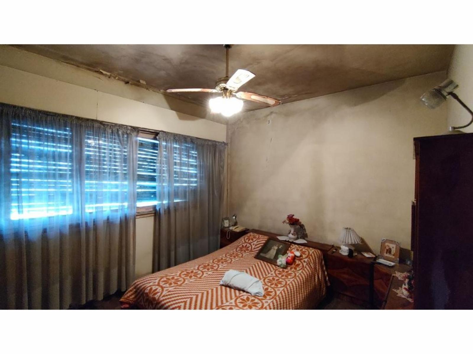 Casa en venta de 6 dormitorios c/ cochera en Lomas del Mirador — foto 10