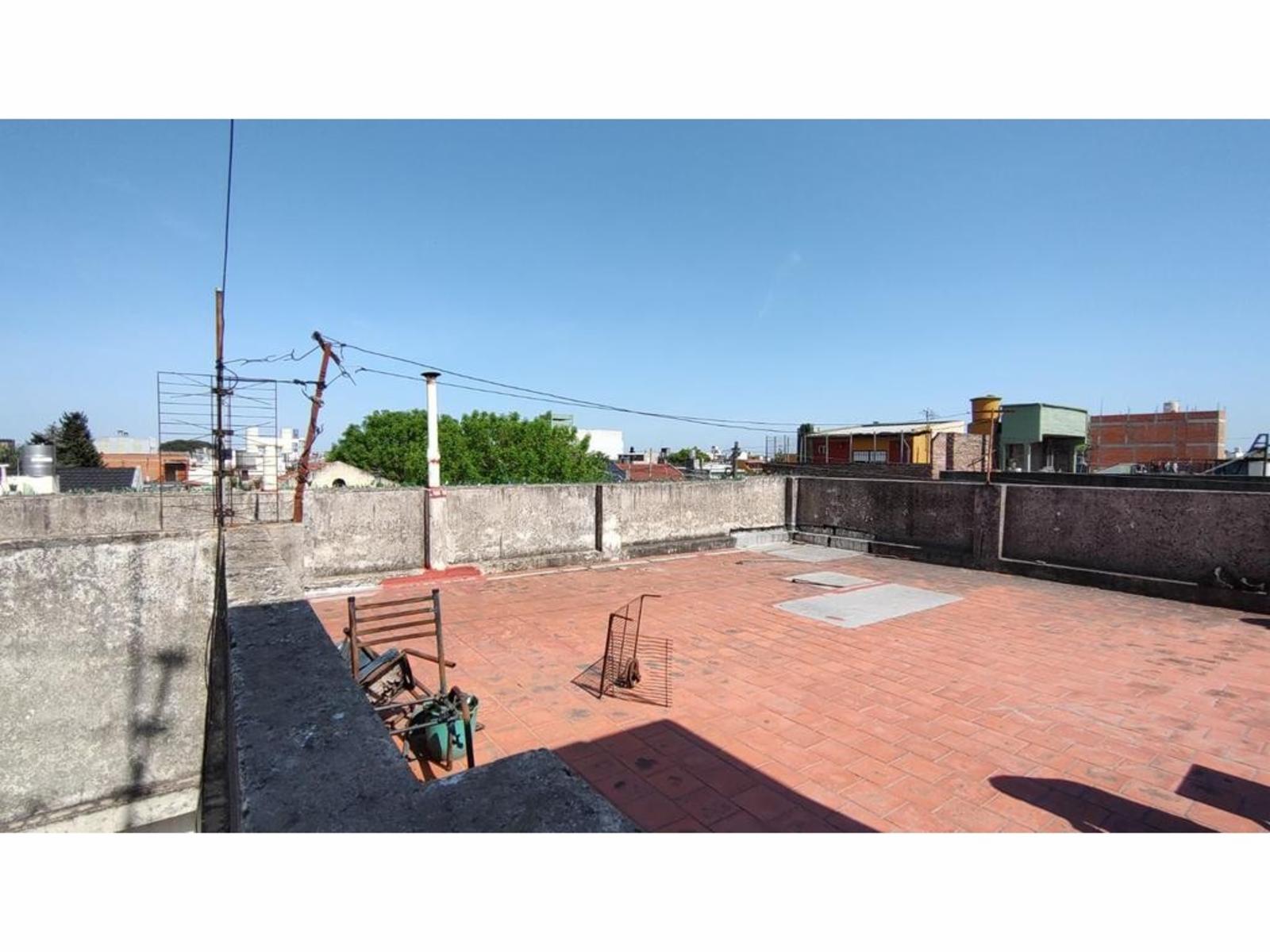 Casa en venta de 6 dormitorios c/ cochera en Lomas del Mirador — foto 15
