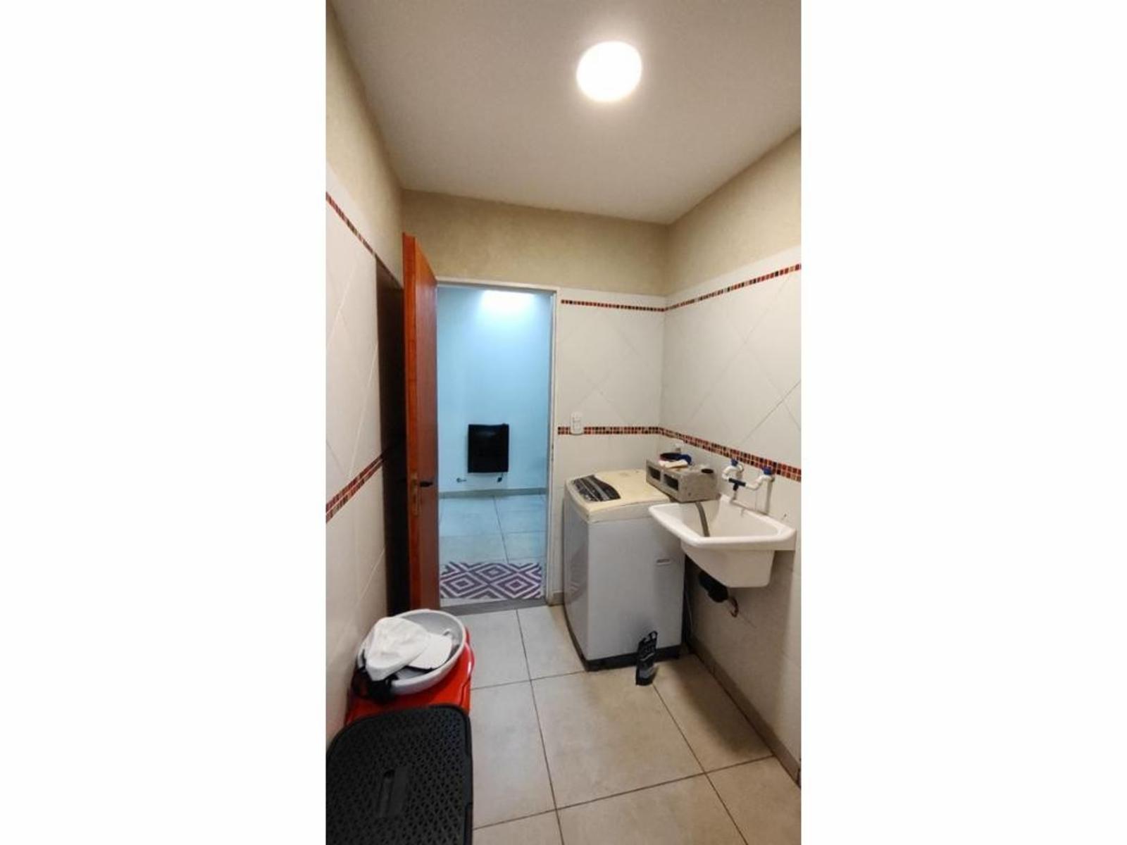 Casa de 4 ambientes con terreno de 8,66 X 58,74 con cocheras para 12 vehículos — foto 14
