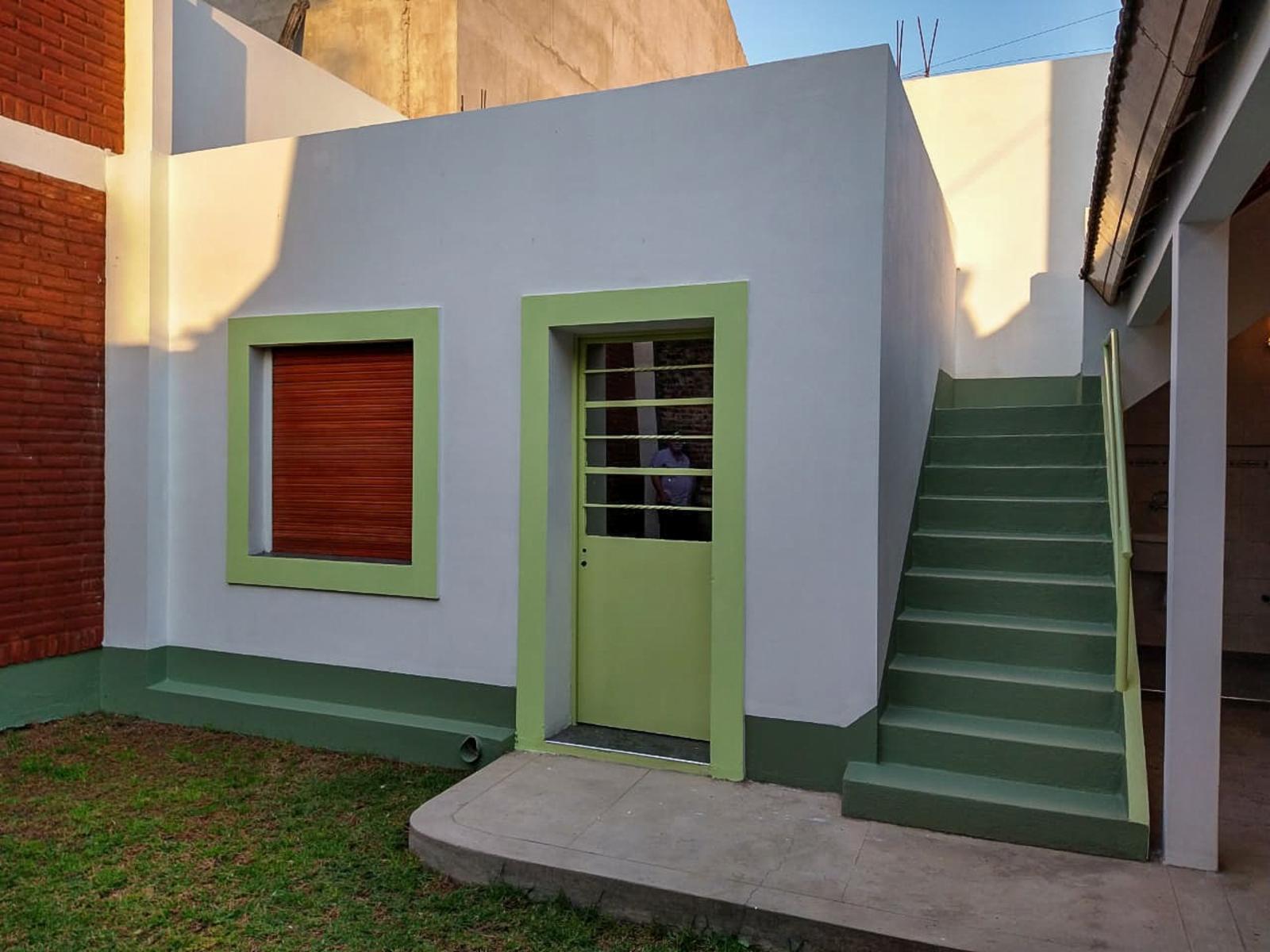 Casa con Local comercial independiente, Ubicada en San Justo, La Matanza. — foto 5