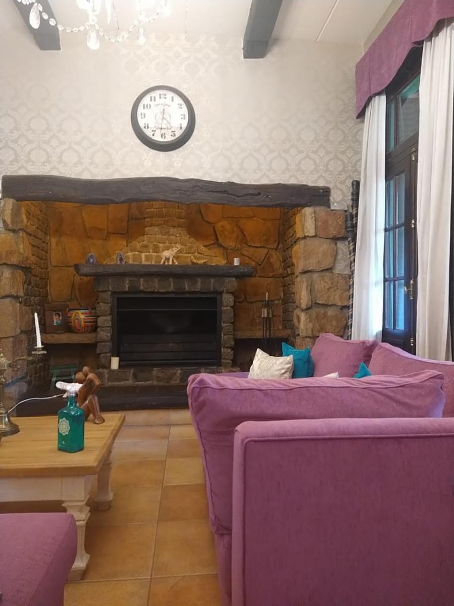 Imponente Casa Quinta con importantes detalles constructivos, Estilo Mexicano y más, Ubicada en San Justo, partido de La Matanza.