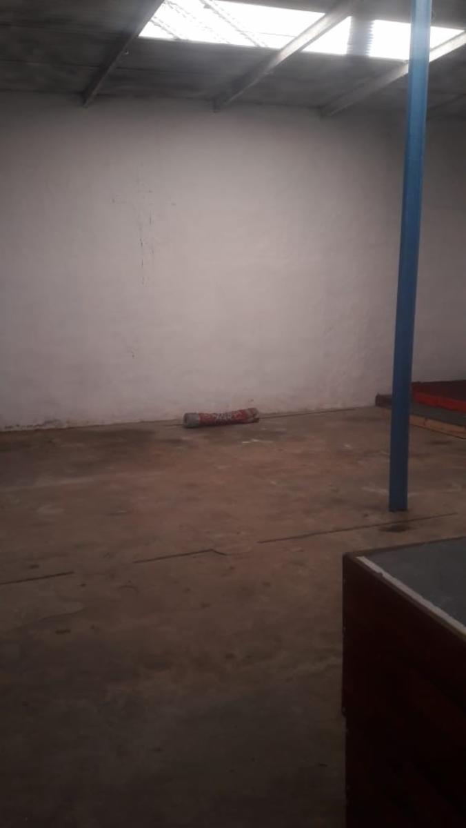 Casa + Galpón con baño y vestuario + Departamento 2 ambientes sobre primer piso, Ubicado en La Tablada — foto 5