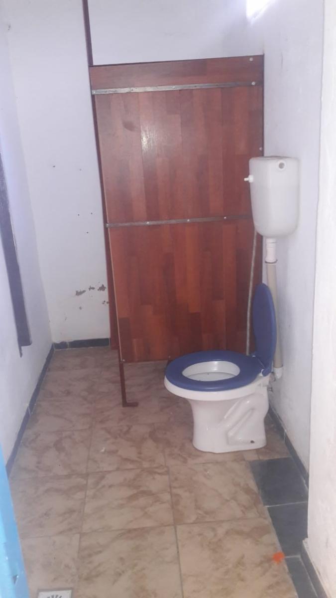 Casa + Galpón con baño y vestuario + Departamento 2 ambientes sobre primer piso, Ubicado en La Tablada — foto 7