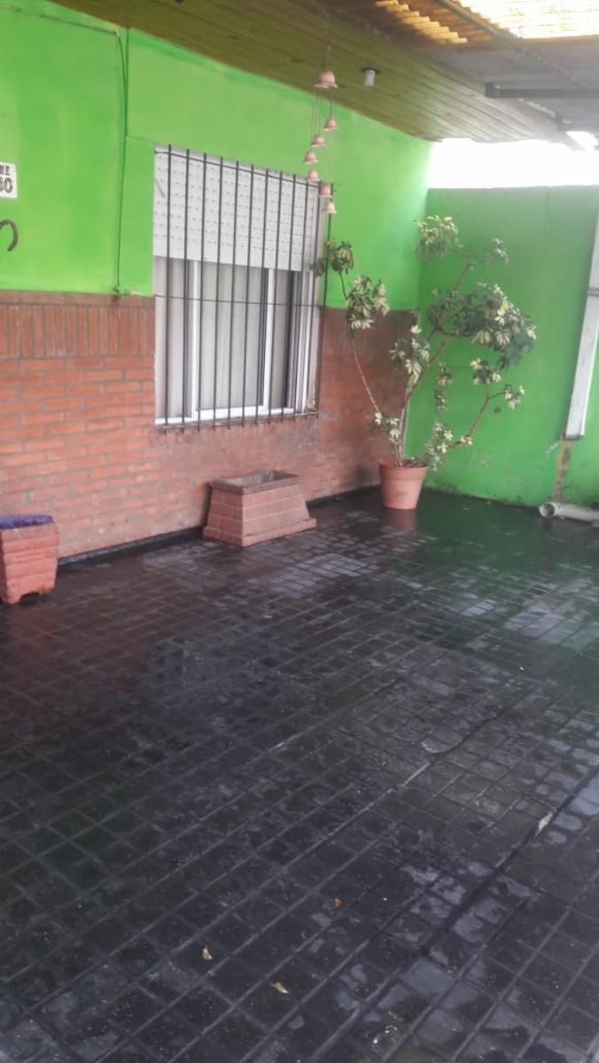 Casa + Galpón con baño y vestuario + Departamento 2 ambientes sobre primer piso, Ubicado en La Tablada — foto 10