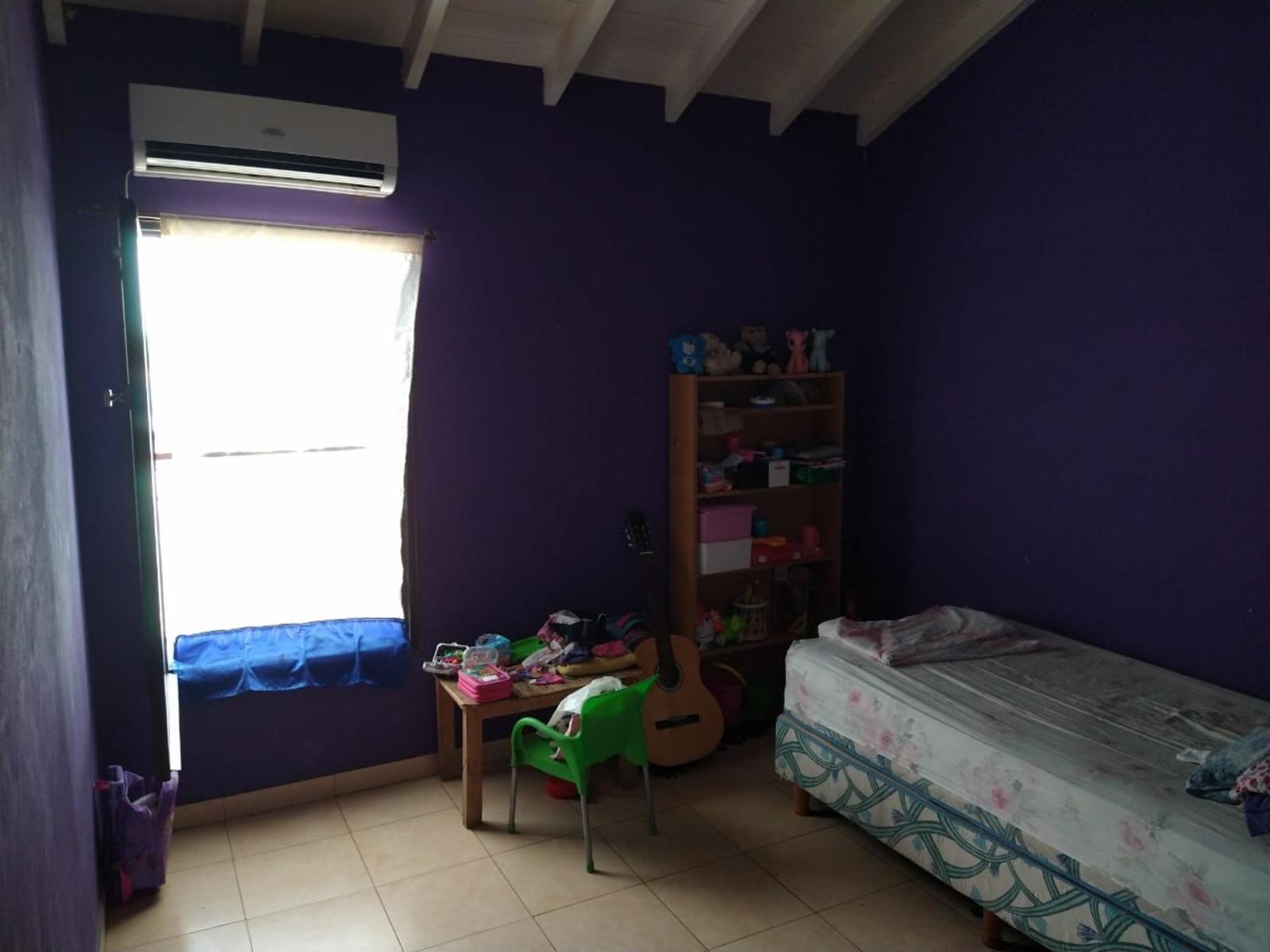 Ideal Inversor o Varias familias: Casa + 3 Departamentos + Local Comercial + Garaje. Ubicado en González Catan. — foto 2
