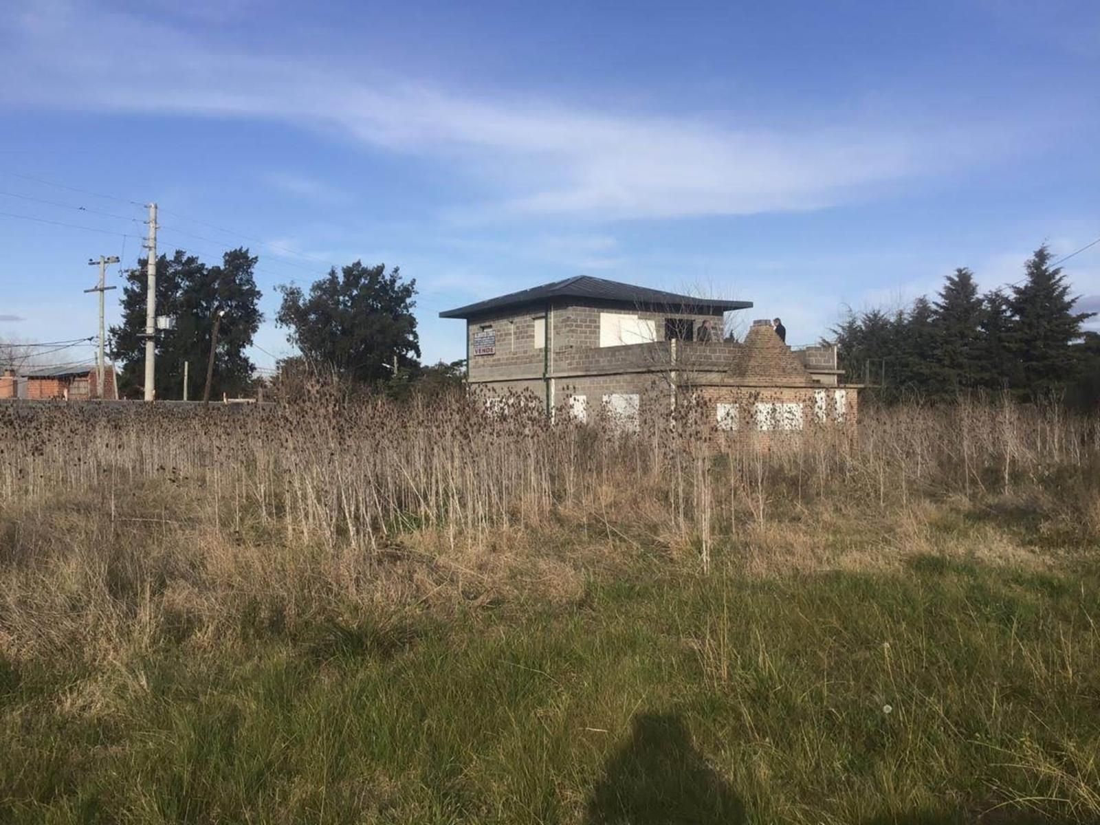 Casa a terminar ubicada en Barrio Cerrado, Seguridad las 24HS. Barrio Parque Cruz del Sur, km 46. Virrey del Pino