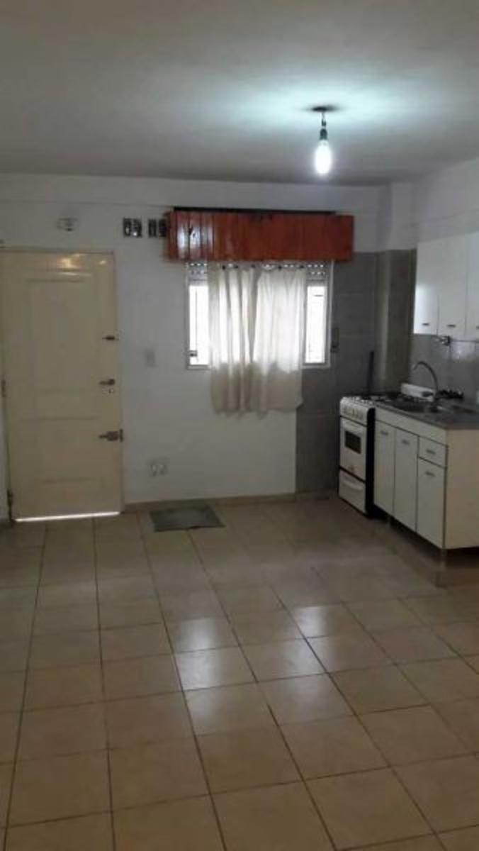 Departamento 2 Ambientes, ubicado en San Justo, Partido de La Matanza. Frente al Hospital de Niños. — foto 3
