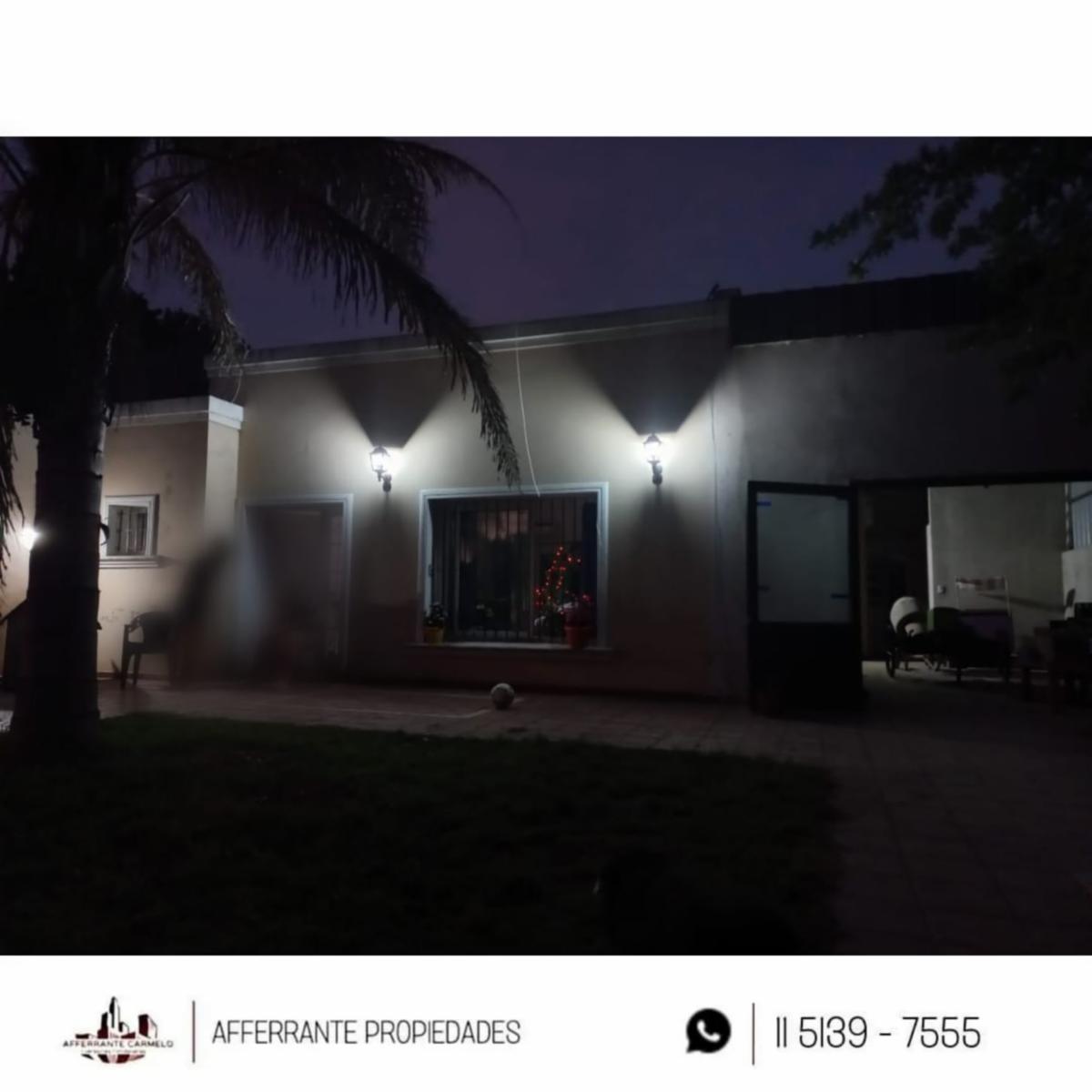 Alquiler Casa Quinta de 750 mts2 de terreno, una construcción de estilo minimalista, aire acondicionado en todos los ambientes y calefacción por losa radiante, totalmente equipada para pasar el día. - 1