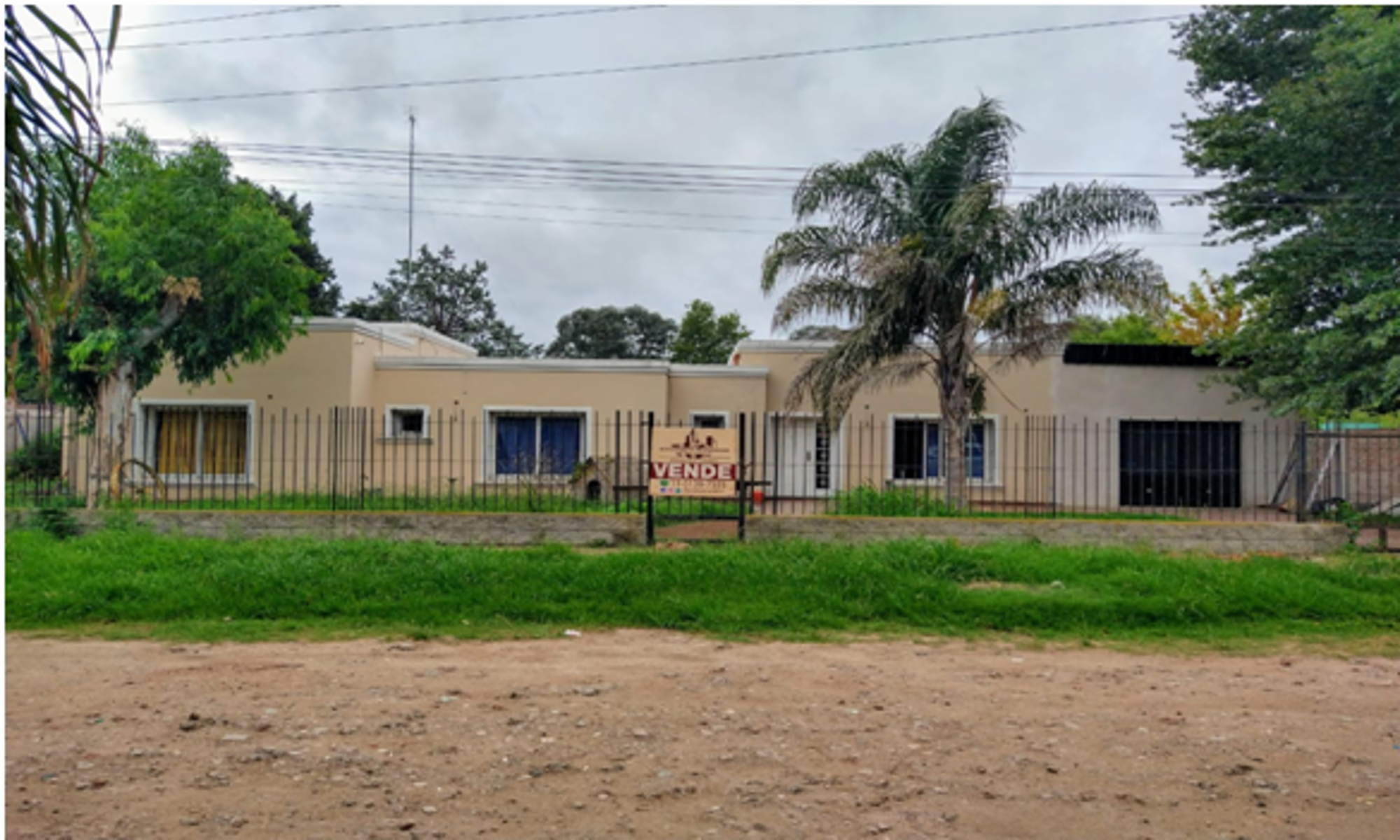 Alquiler Casa Quinta de 750 mts2 de terreno, una construcción de estilo minimalista, aire acondicionado en todos los ambientes y calefacción por losa radiante, totalmente equipada para pasar el día. - 5