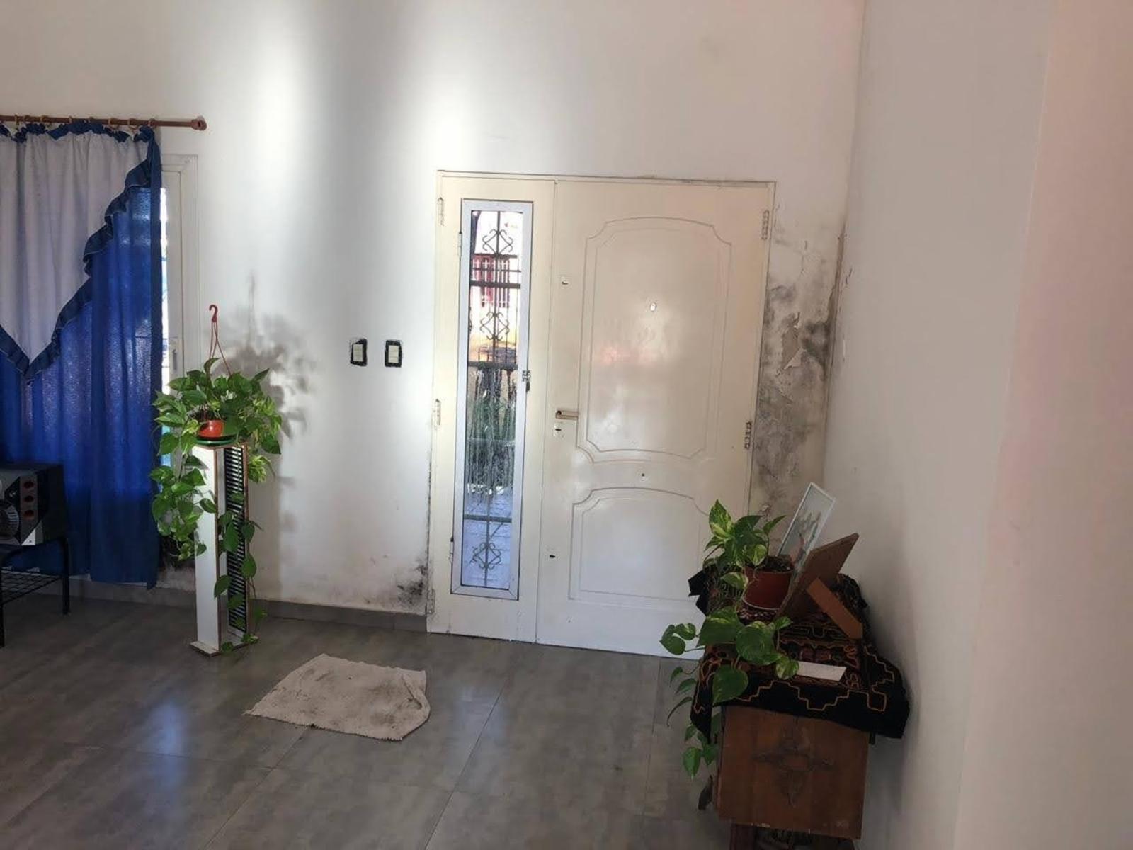 Alquiler Casa Quinta de 750 mts2 de terreno, una construcción de estilo minimalista, aire acondicionado en todos los ambientes y calefacción por losa radiante, totalmente equipada para pasar el día. - 10