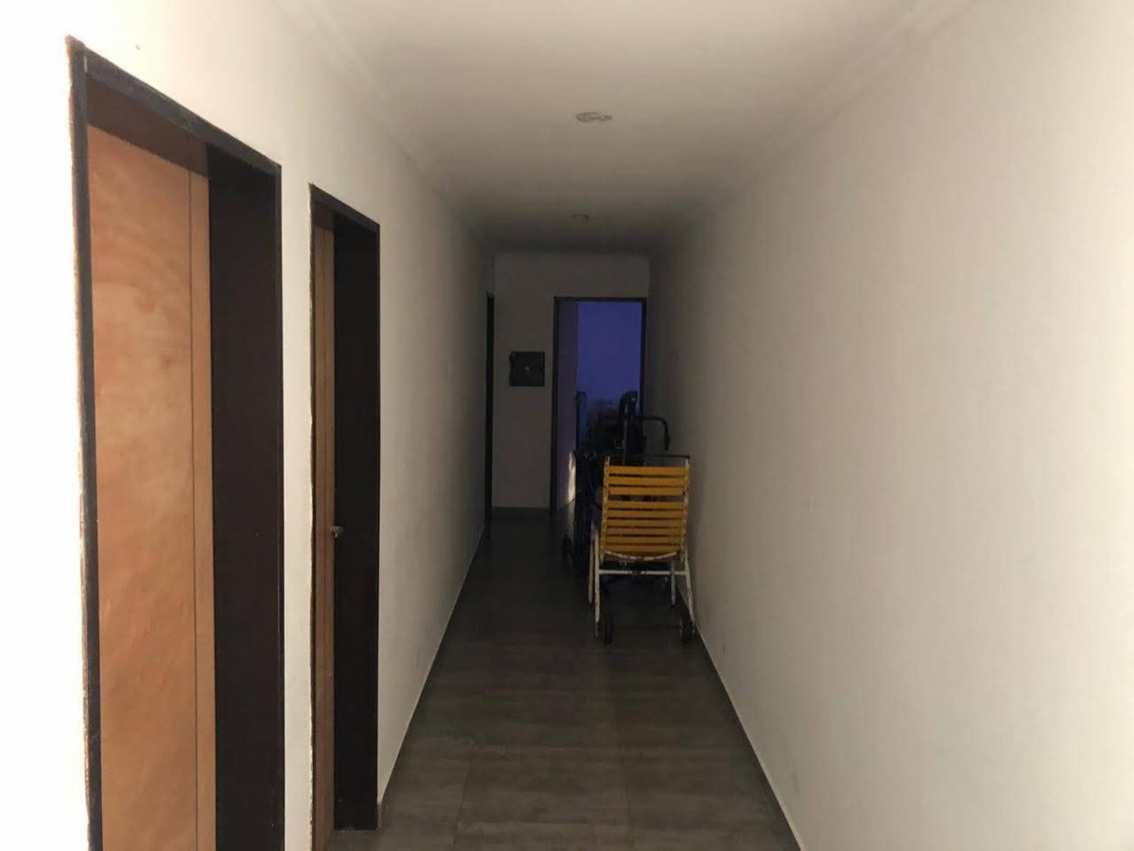 Alquiler Casa Quinta de 750 mts2 de terreno, una construcción de estilo minimalista, aire acondicionado en todos los ambientes y calefacción por losa radiante, totalmente equipada para pasar el día. - 16