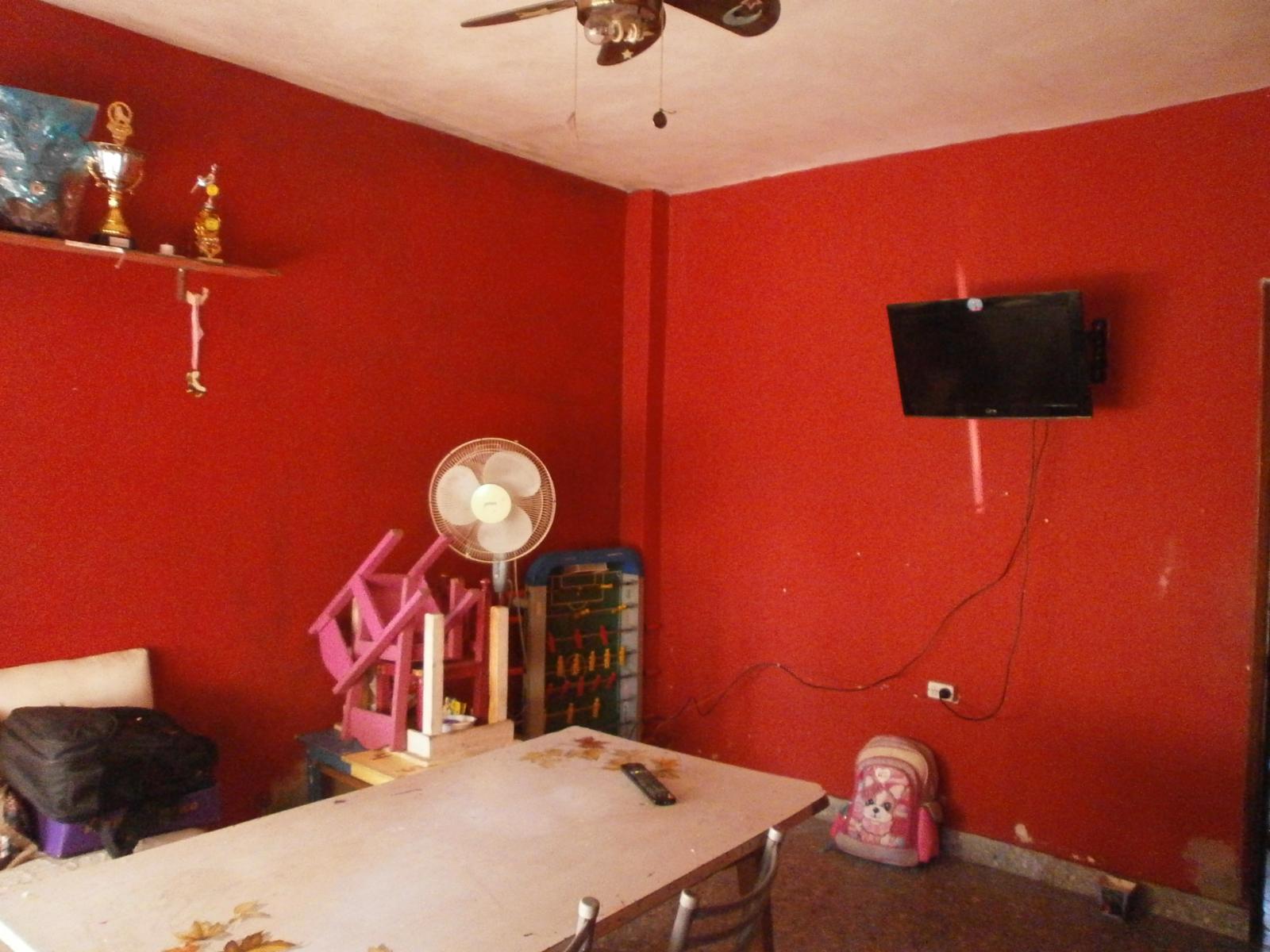 Casa de 3 ambientes con fondo - Castelar — foto 3