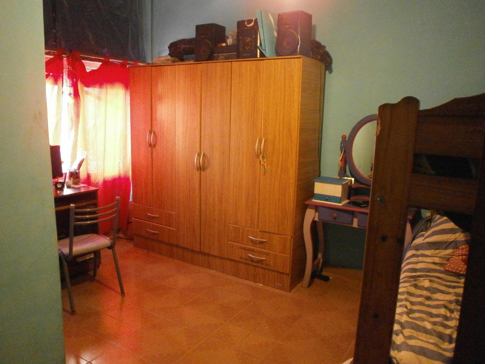 Casa de 3 ambientes con fondo - Castelar — foto 8