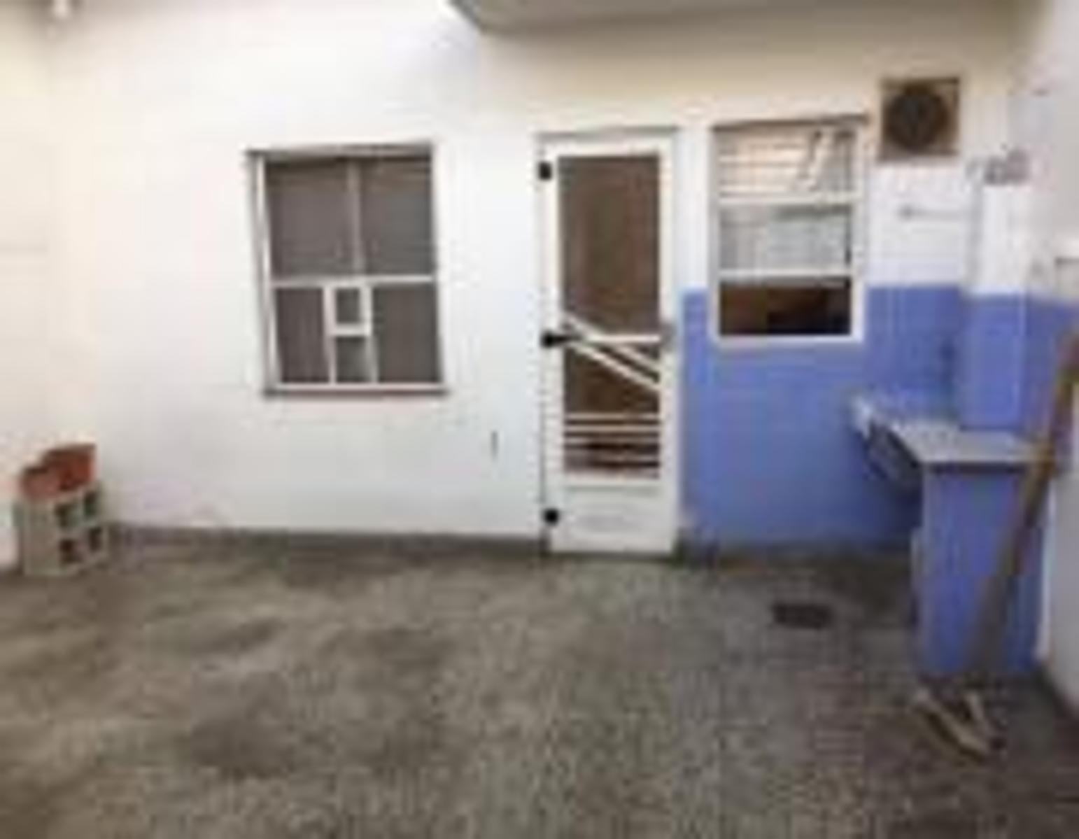 Se Vende Duplex 3 Ambientes en Barrio Luz y Fuerza - Morón. — foto 8