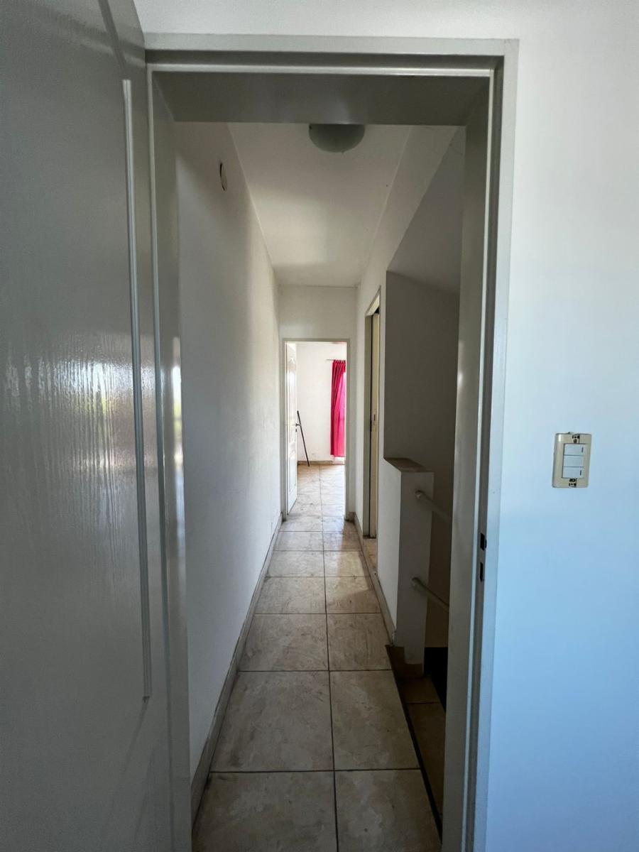 Duplex En Moron De Ambientes Amplios Y Luminosos Con Guardacoches Y Patio - Apto Credito Hipotecario - Se Escucha Oferta Razonable — foto 9