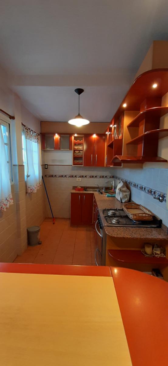 Departamento 2 amb. y medio, Villa Luzuriaga