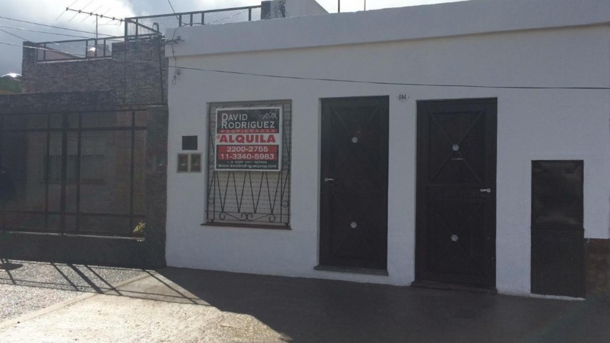 CASA PH 2 AMBIENTES AL FRENTE