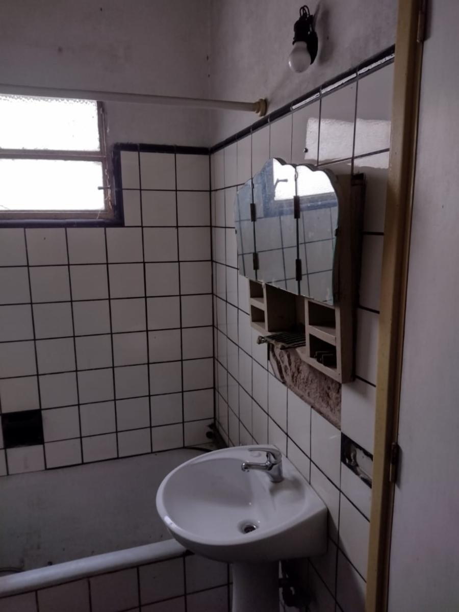 VENTA - CASA AMERICANA A RECICLAR - CASTELAR NORTE
