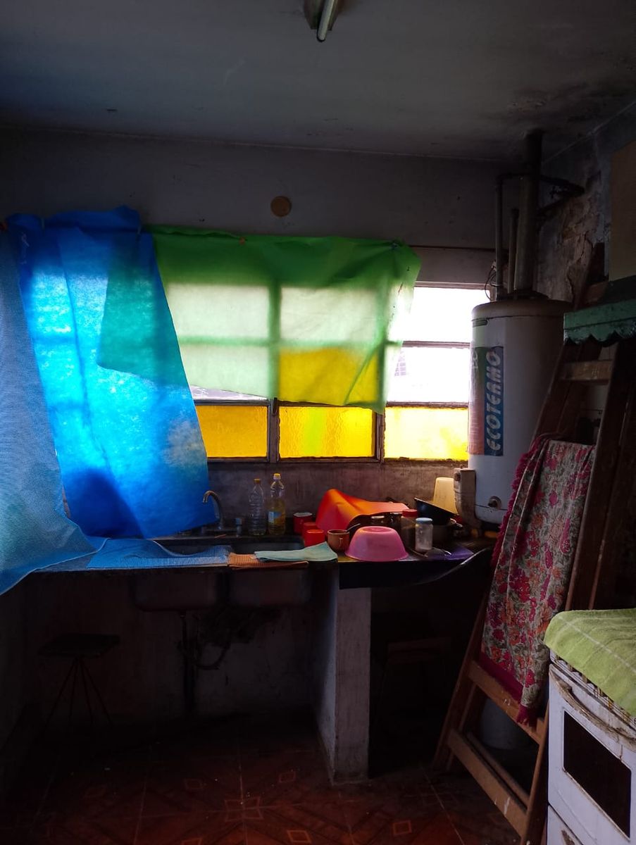 PERMUTA - CASA DE 2 AMBIENTES CON DEPARTAMENTOS EN VENTA - ITUZAINGO NORTE — foto 2