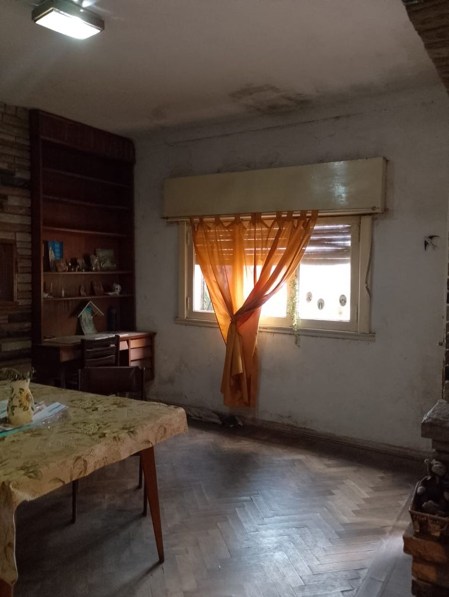 PERMUTA - CASA DE 2 AMBIENTES CON DEPARTAMENTOS EN VENTA - ITUZAINGO NORTE — foto 4