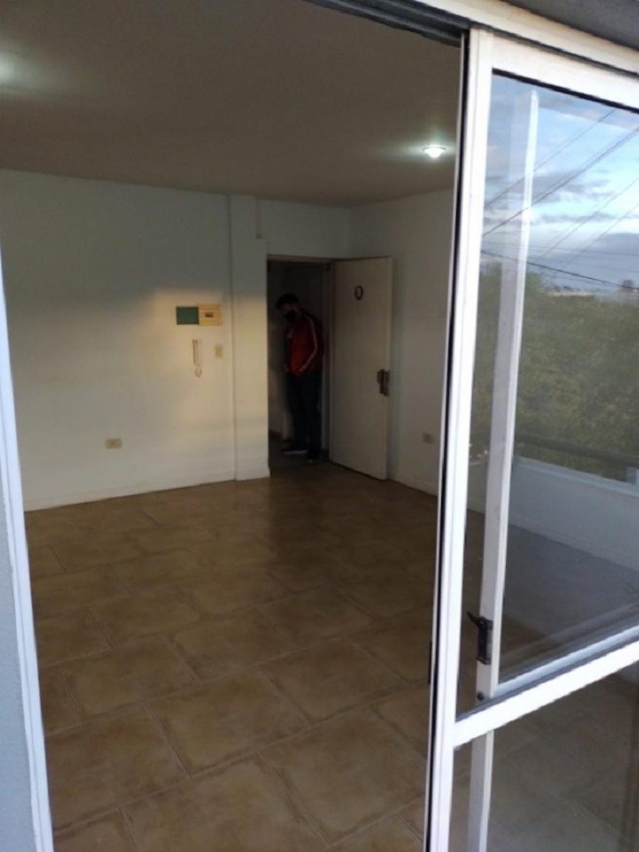 DEPARTAMENTO MONOAMBIENTE EN VENTA - MORON — foto 2