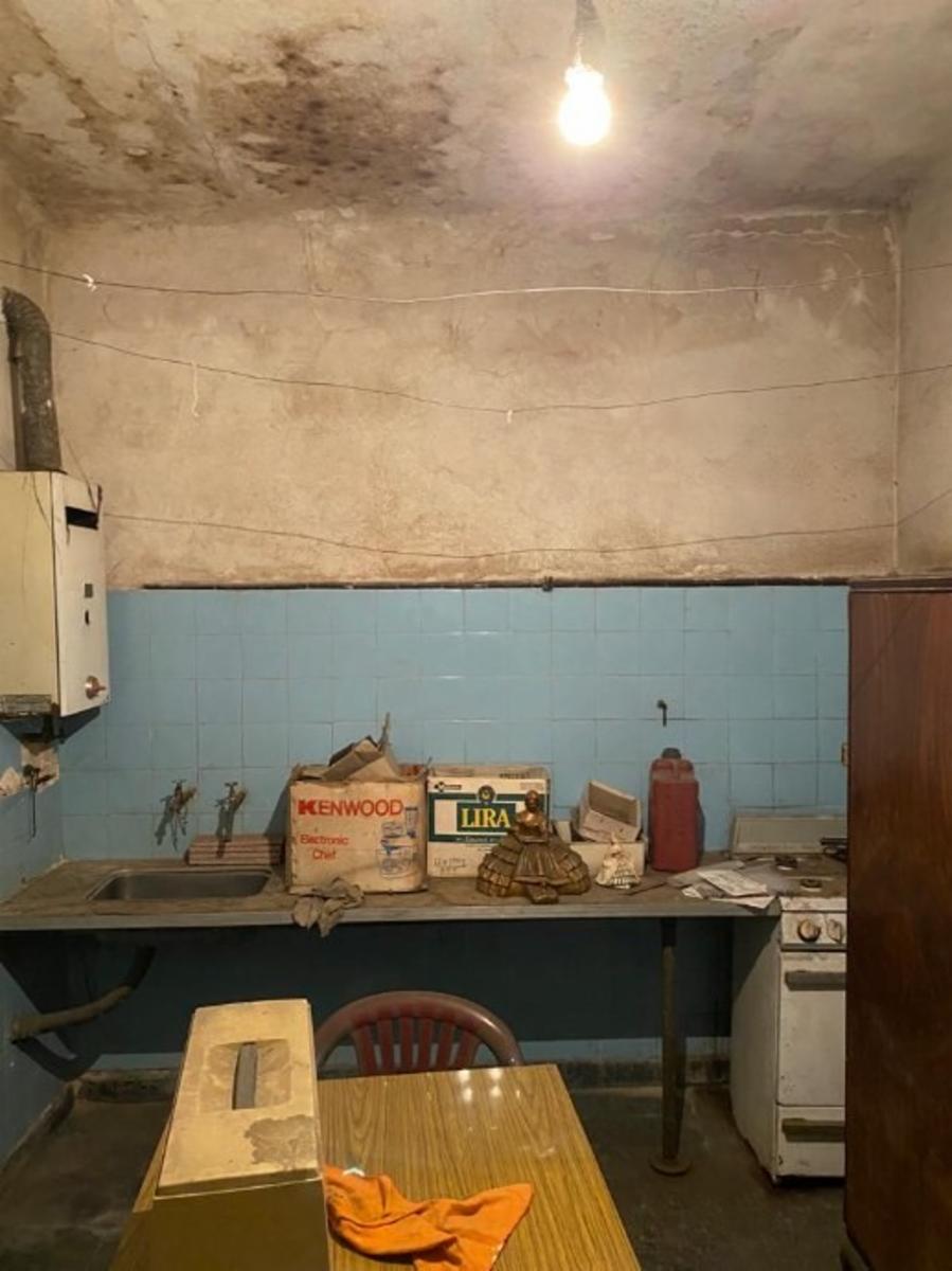 VENTA - CASA AMERICANA DE 3 AMBIENTES A RECICLAR - MORON — foto 5