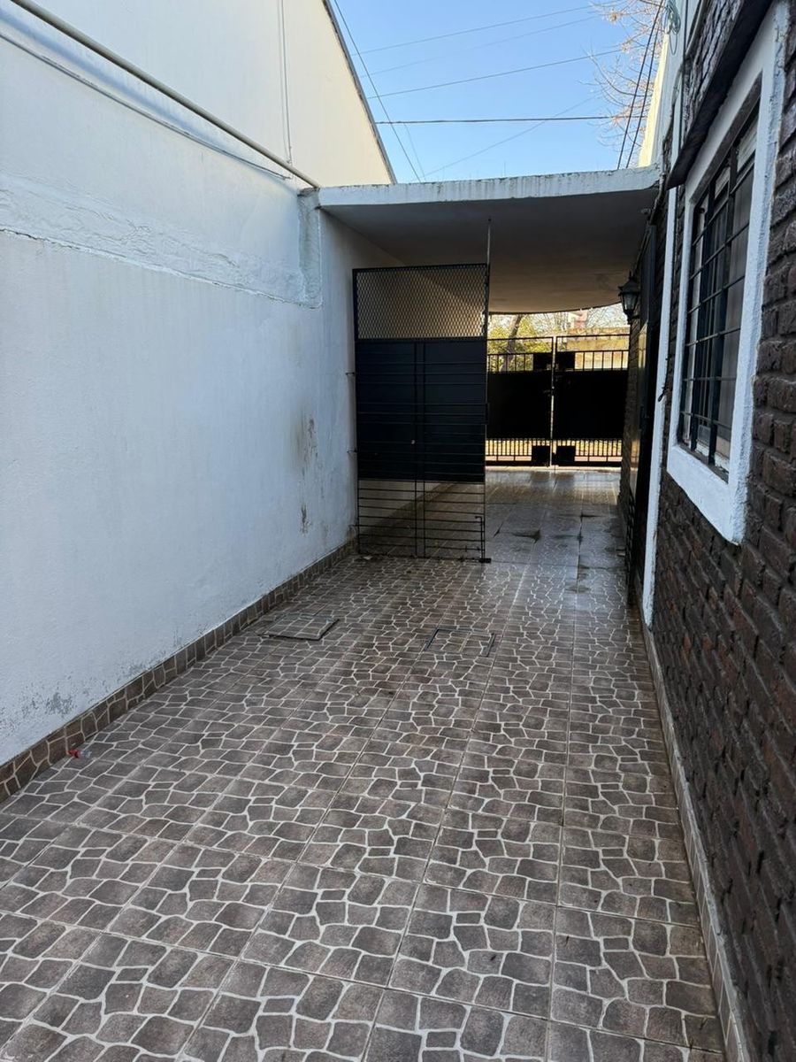 CASA DE 3 AMBIENTES EN VENTA — foto 3