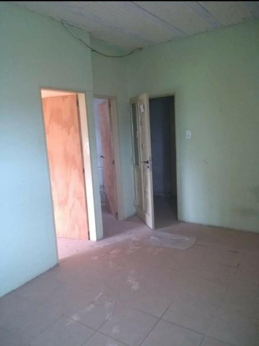 BLOCK EN VENTA DE 3 LOCALES + 5 DEPARTAMENTOS - ITUZAINGO — foto 5