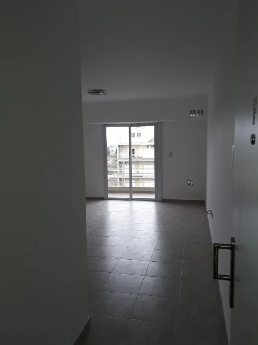 DEPARTAMENTO EN VENTA MORON CENTRO — foto 9