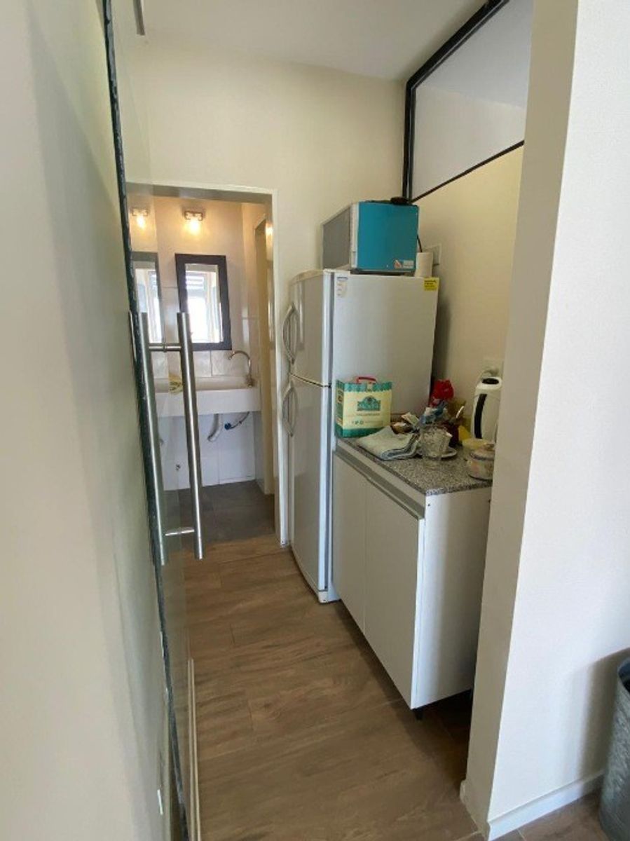 OFICINA CENTRICA EN VENTA - MORON — foto 5