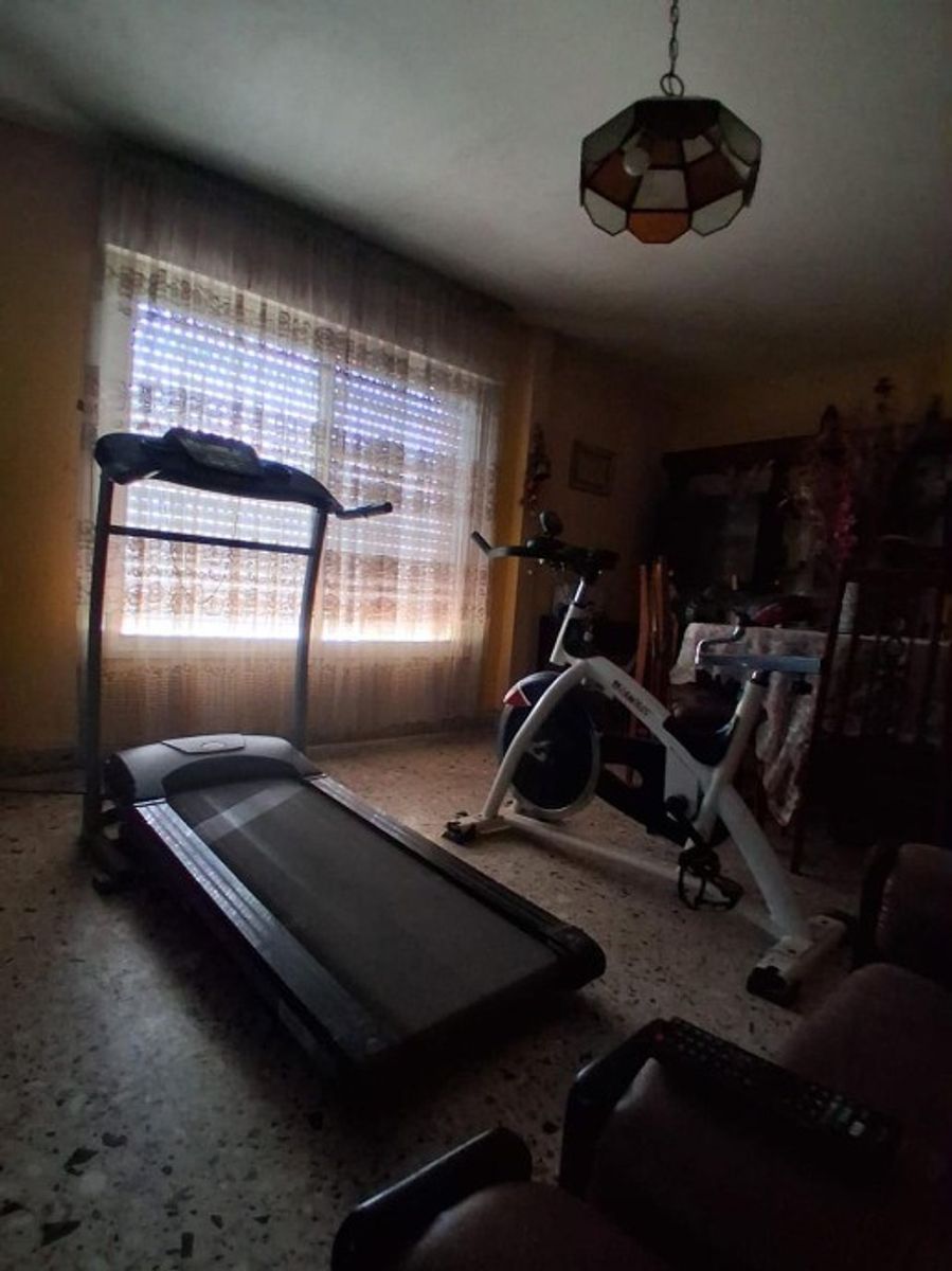 EN VENTA CASA 4 AMBIENTES EN CASTELAR SUR — foto 3
