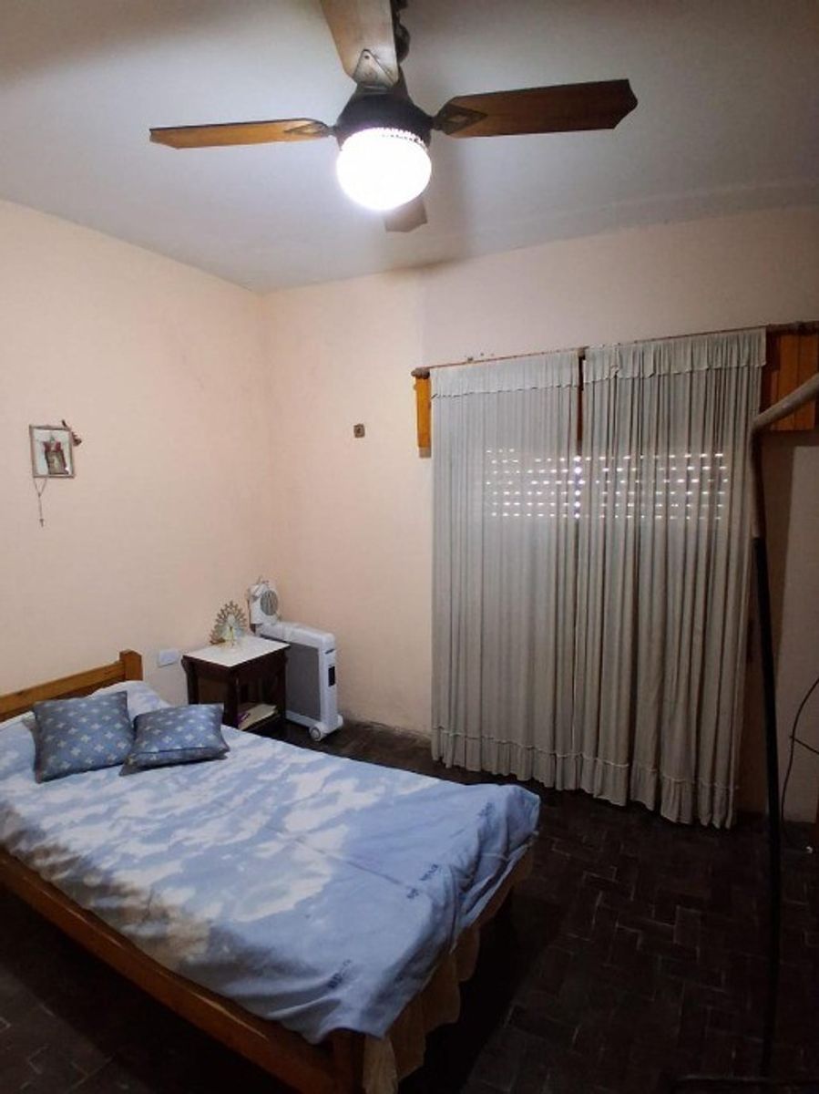 EN VENTA CASA 4 AMBIENTES EN CASTELAR SUR — foto 8