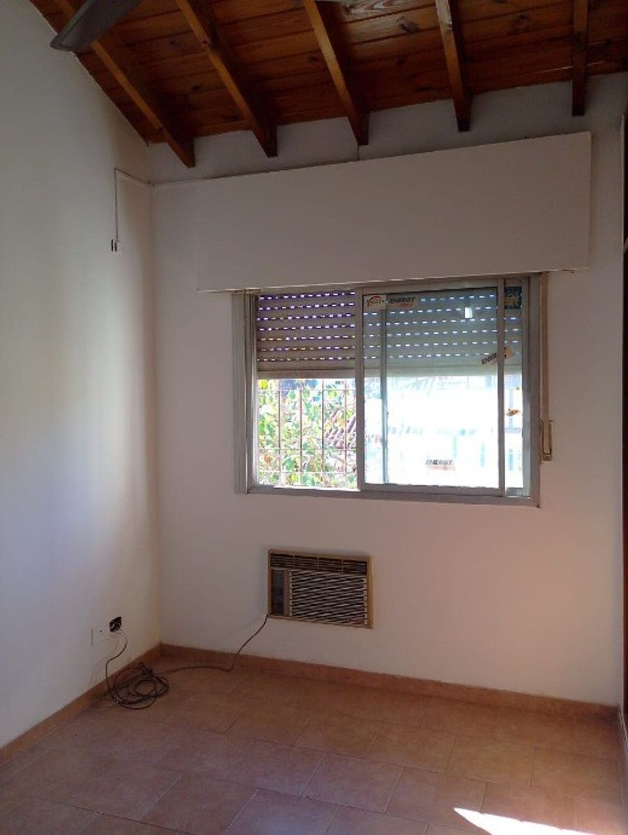 CASA PH 5 AMBIENTES EN CASTELAR NORTE — foto 3