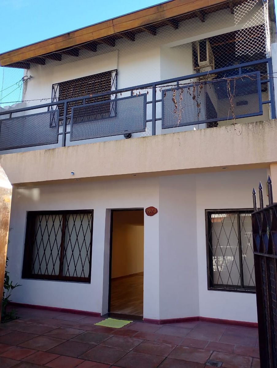 CASA PH 5 AMBIENTES EN CASTELAR NORTE — foto 12