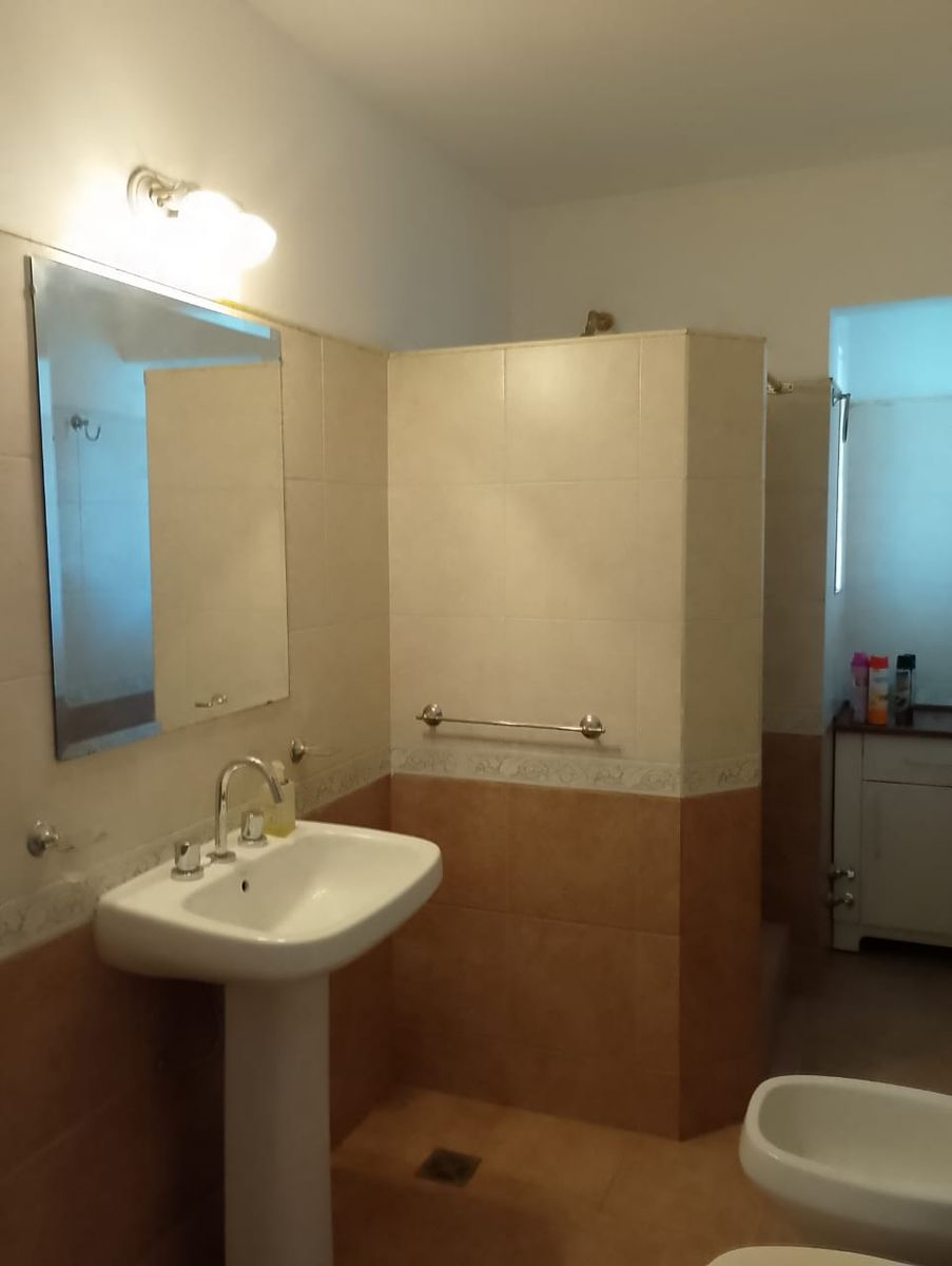 CASA PH 5 AMBIENTES EN CASTELAR NORTE — foto 13