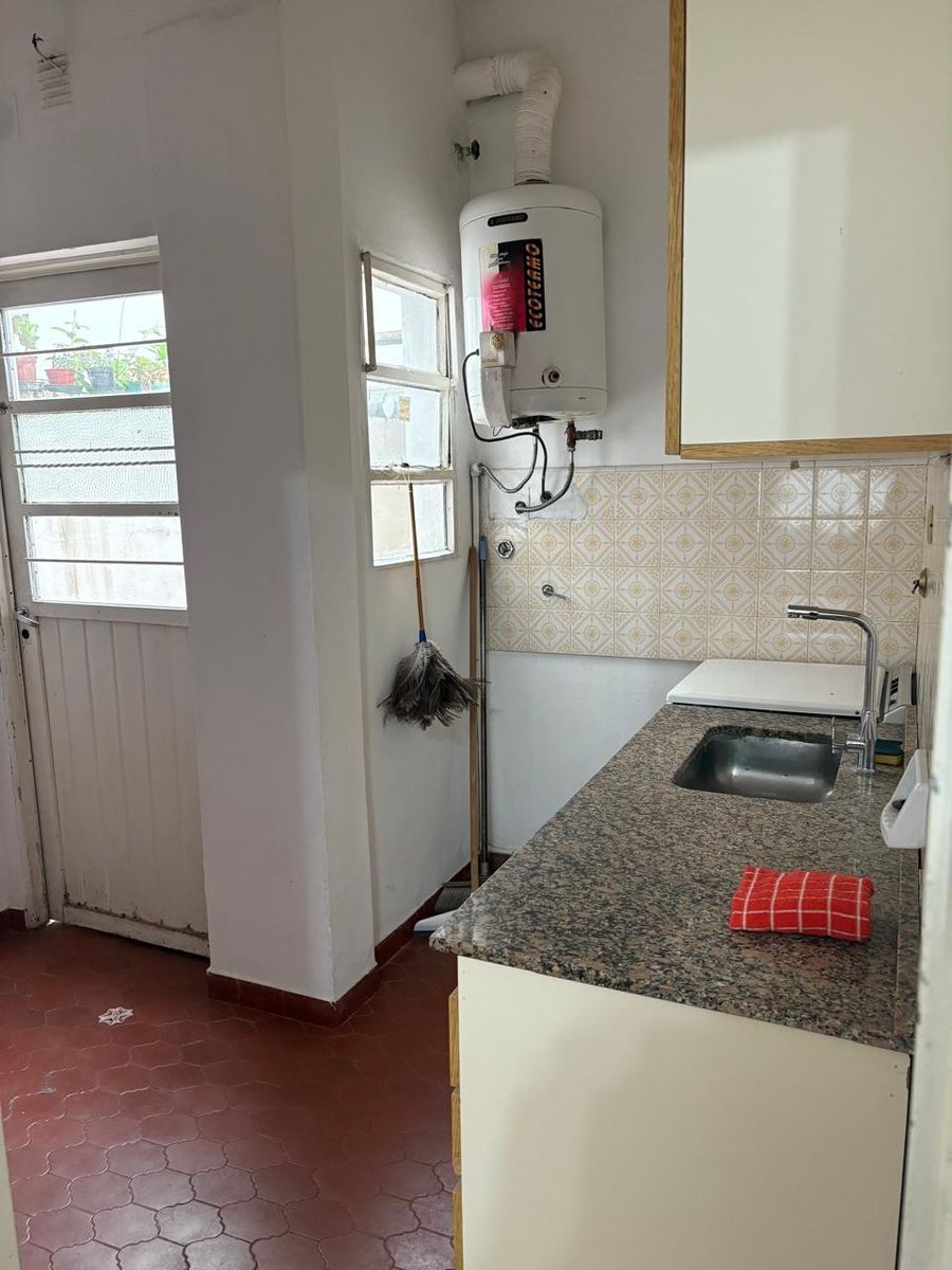 EXCELENTE CASA PH EN CASTELAR NORTE — foto 3