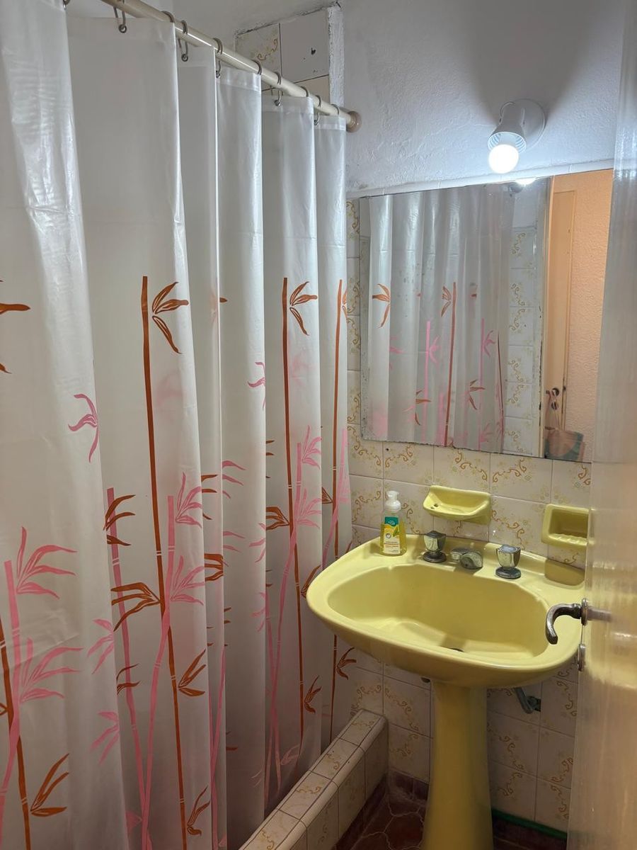 EXCELENTE CASA PH EN CASTELAR NORTE — foto 5