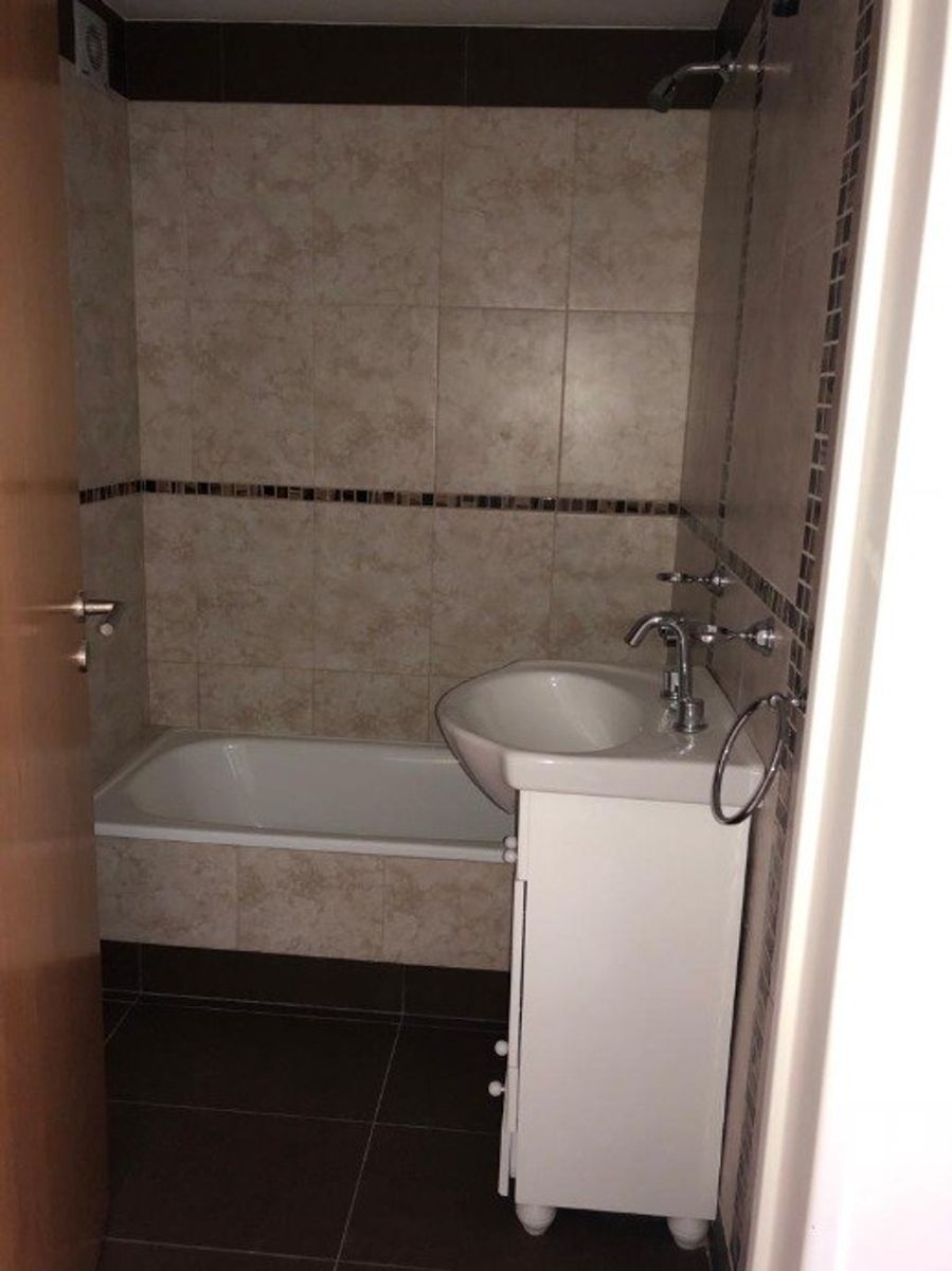EXCELENTE DEPARTAMENTO MONOAMBIENTE CON COCHERA — foto 5