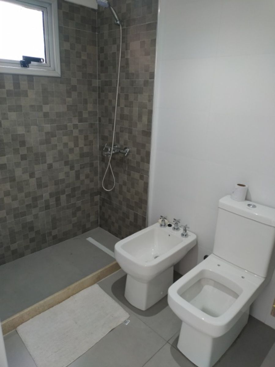 DEPARTAMENTO DE 2 AMBIENTES CON BALCON — foto 9