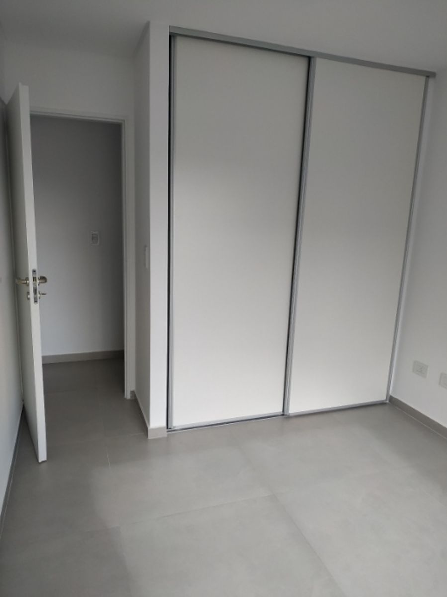 DEPARTAMENTO DE 2 AMBIENTES CON BALCON — foto 10
