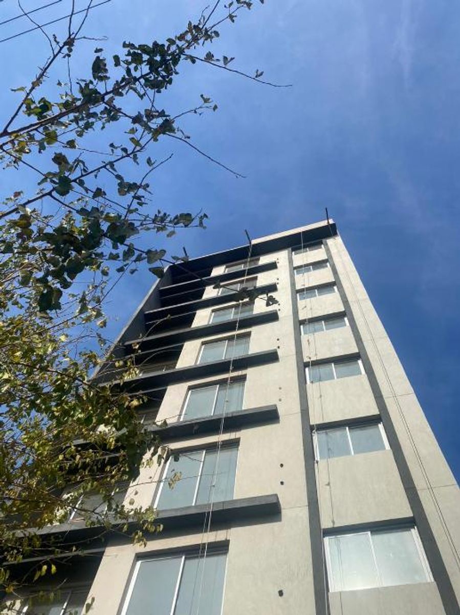 DEPARTAMENTO DE 2 AMBIENTES A ESTRENAR AL FRENTE — foto 2