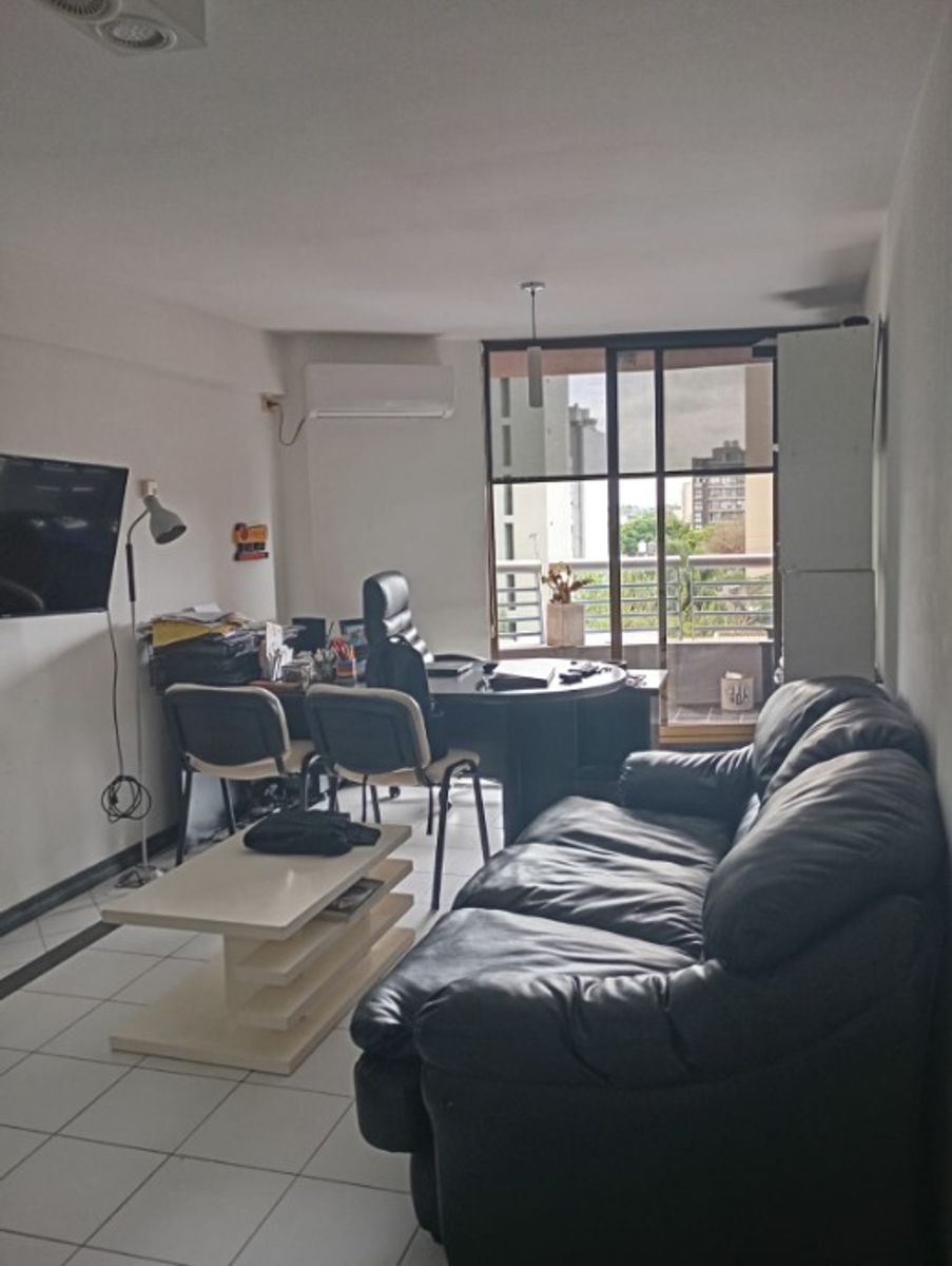 DEPARTAMENTO DE 2 AMBIENTES CON BALCON EN VENTA — foto 3