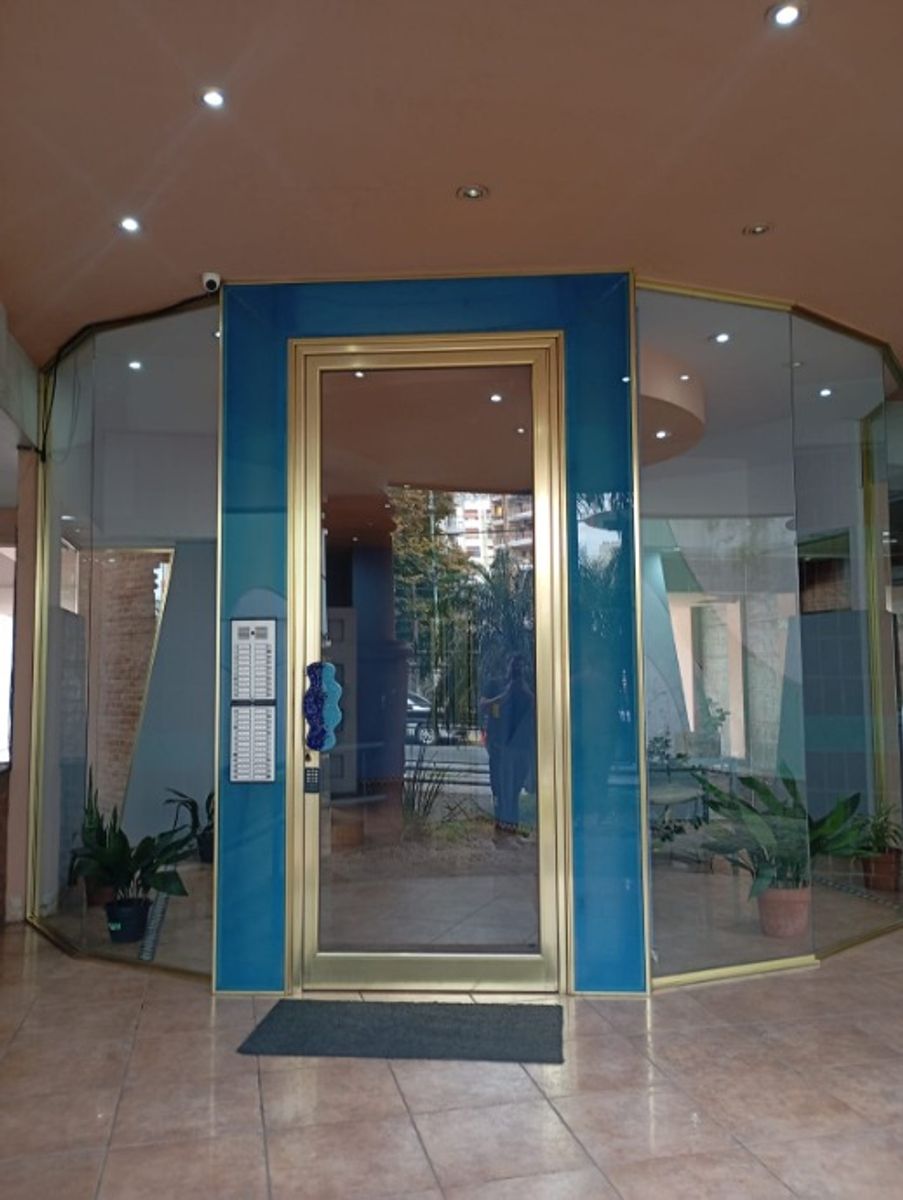 DEPARTAMENTO DE 2 AMBIENTES CON BALCON EN VENTA — foto 4