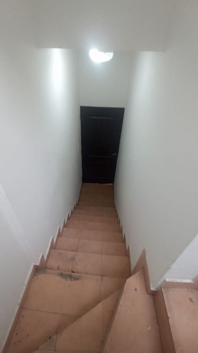 DEPARTAMENTO PH DE 3 AMBIENTES AL FRENTE PRIMER PISO POR ESCALERA — foto 2