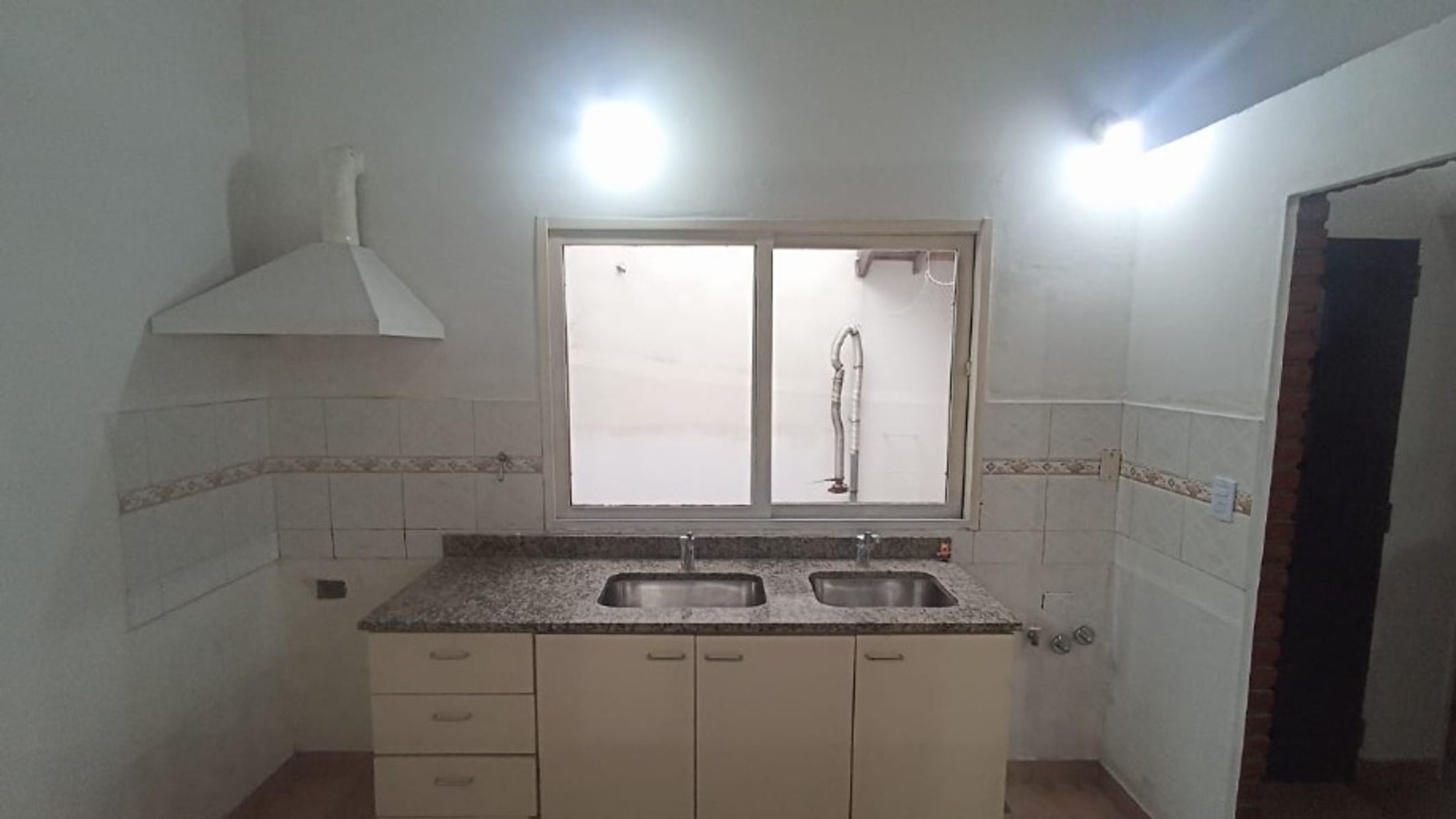 DEPARTAMENTO PH DE 3 AMBIENTES AL FRENTE PRIMER PISO POR ESCALERA — foto 5