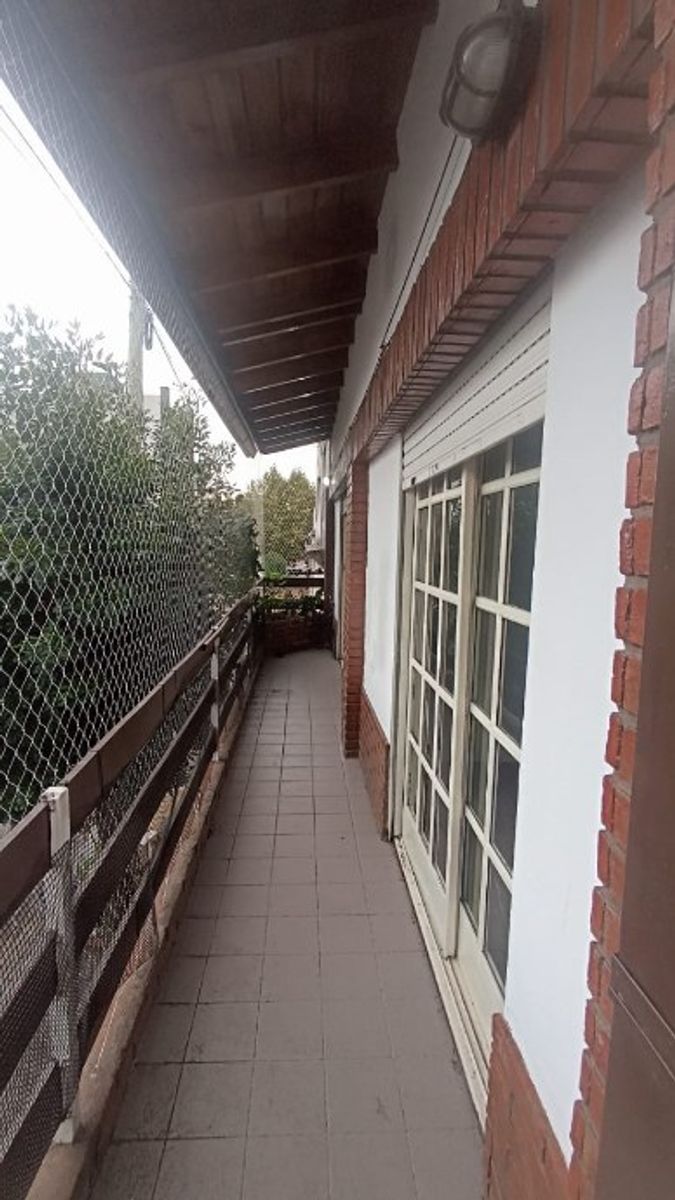 DEPARTAMENTO PH DE 3 AMBIENTES AL FRENTE PRIMER PISO POR ESCALERA — foto 11