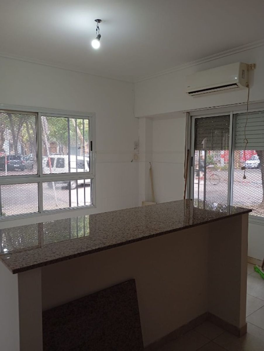DEPARTAMENTO DE 2 AMBIENTES EN VENTA — foto 3