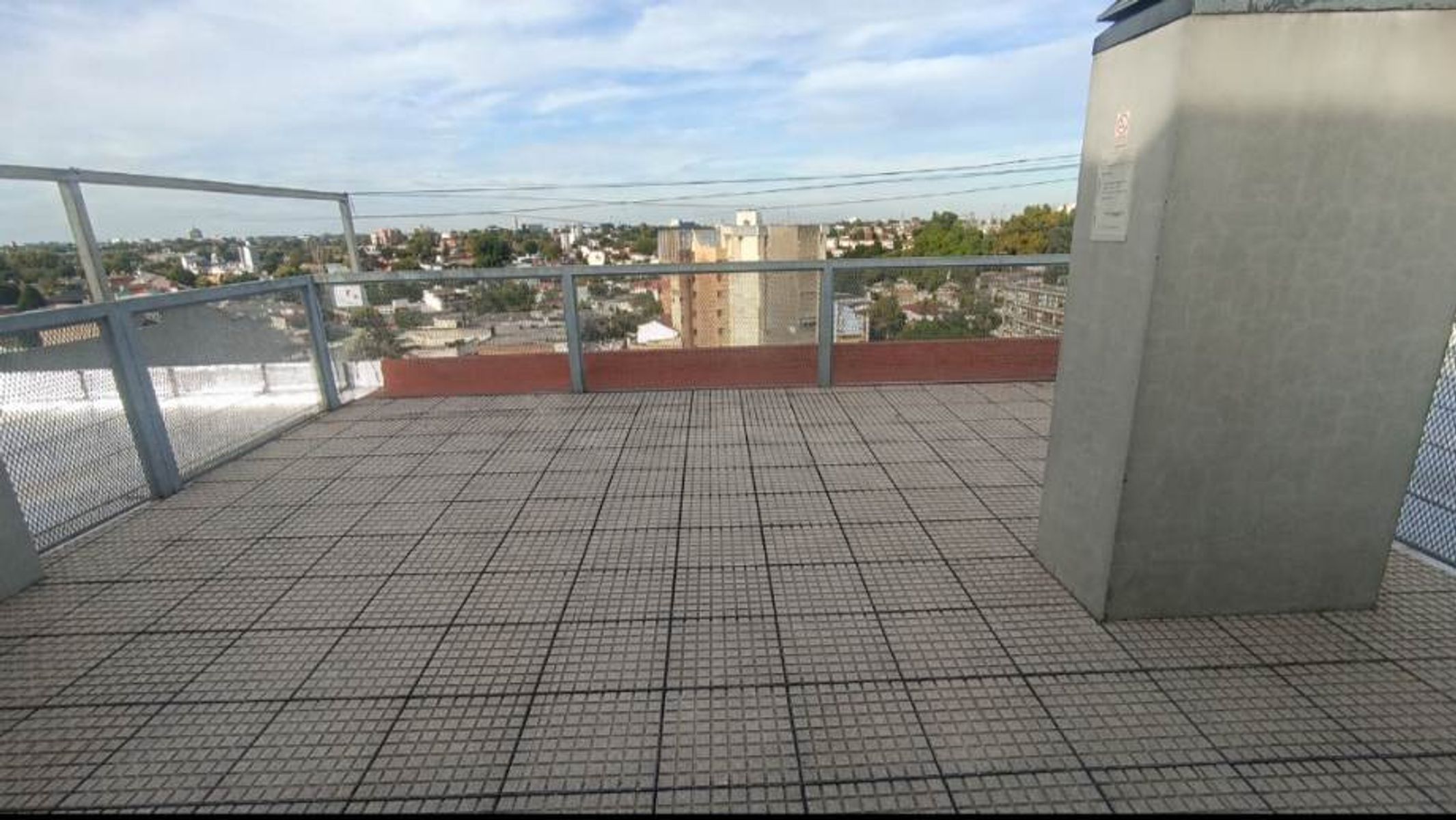 EXCELENTE DEPARTAMENTO MONOAMBIENTE FRENTE - 24